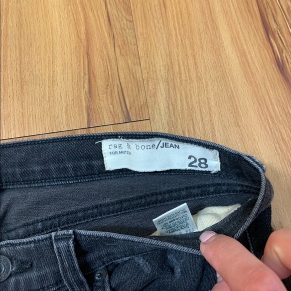 Aritzia Rag & Bone Skinny Distressed Jeans - Picture 6 of 16